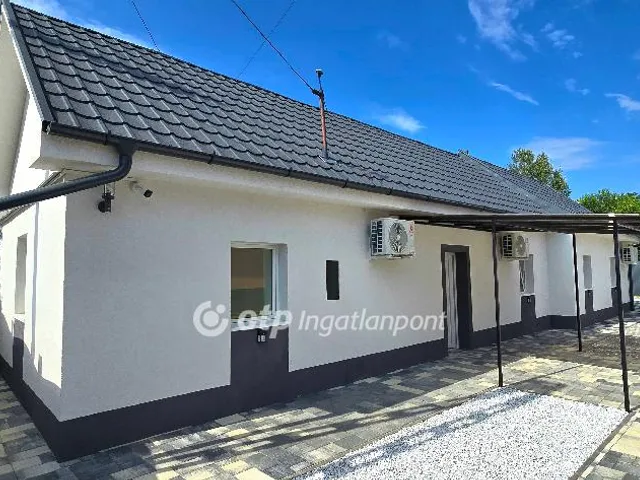 Eladó ház Sáránd, Lakóövezet 60 nm