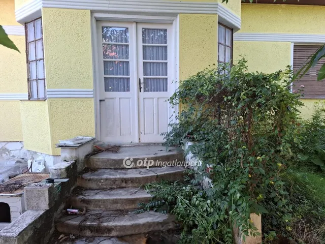 Eladó ház Kisar 135 nm