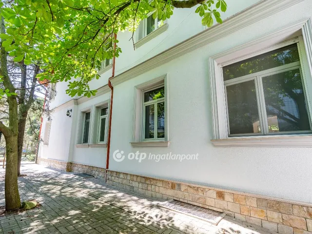 Eladó ház Debrecen, Sestakert 578 nm