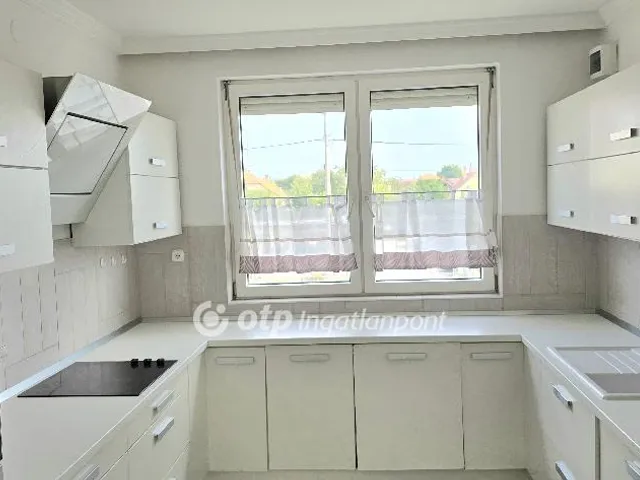 Eladó ház Debrecen 450 nm