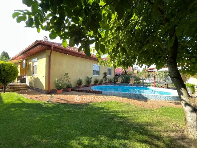 Eladó ház Balkány 132 nm