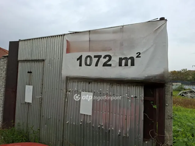 Eladó telek Debrecen 1072 nm