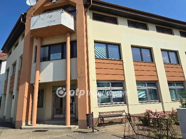 Eladó kereskedelmi és ipari ingatlan Létavértes 600 nm