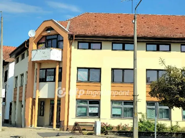 Eladó kereskedelmi és ipari ingatlan Létavértes 600 nm