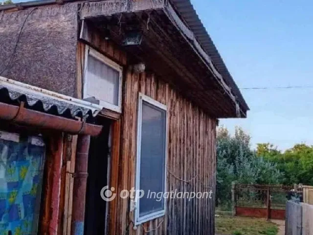 Eladó ház Mikepércs 40 nm