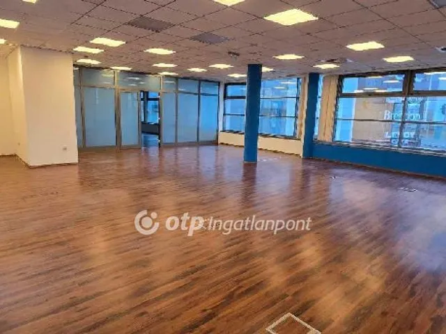 Eladó kereskedelmi és ipari ingatlan Debrecen, Belváros 510 nm
