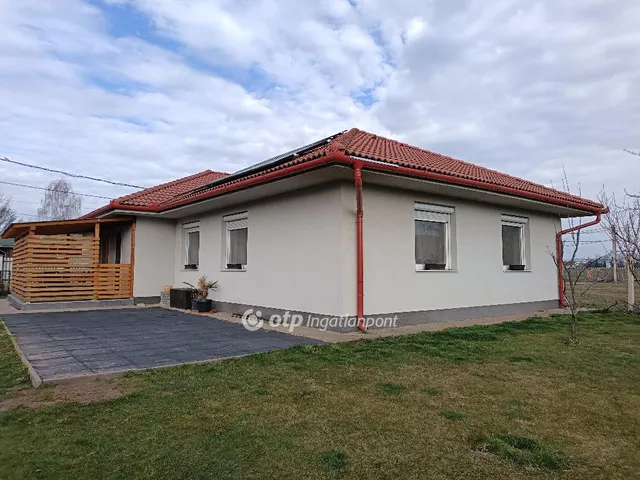 Eladó ház Mikepércs 124 nm