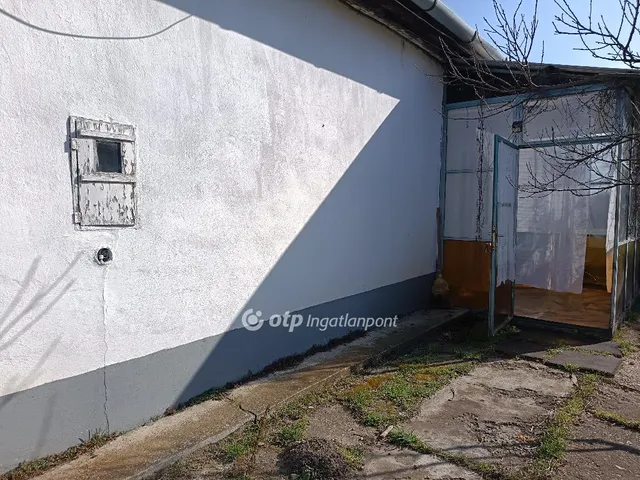 Eladó ház Mikepércs 40 nm