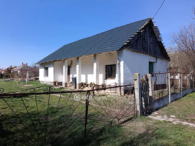Eladó ház Bihartorda 60 nm