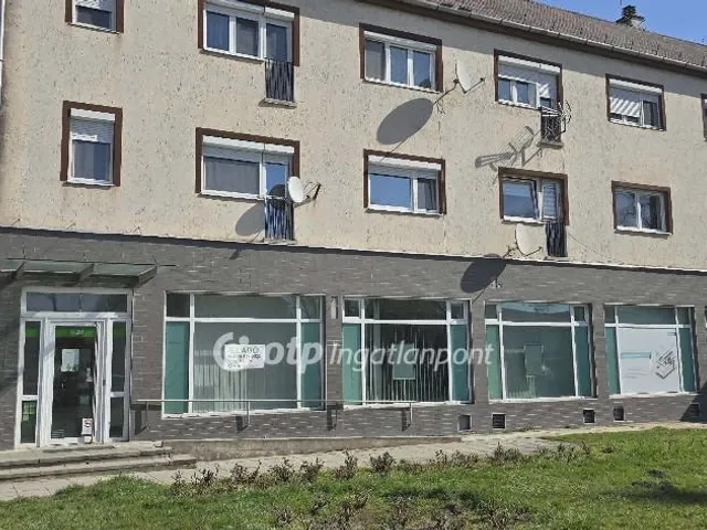 Eladó kereskedelmi és ipari ingatlan Polgár 148 nm