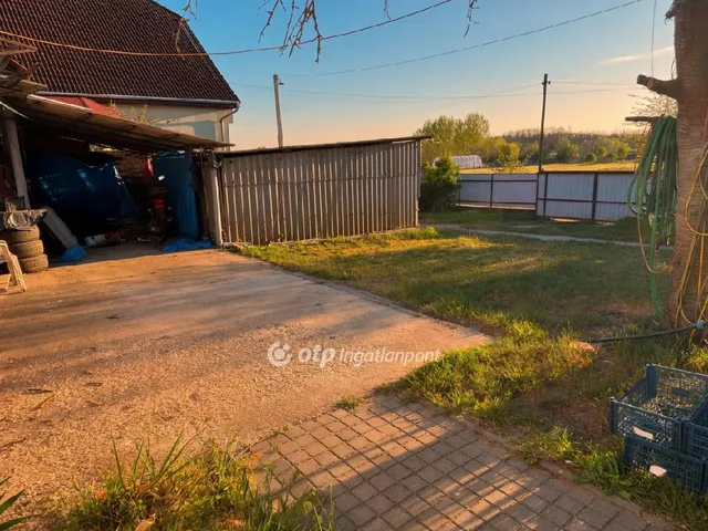 Eladó ház Hajdúsámson, Gerébitelep 190 nm