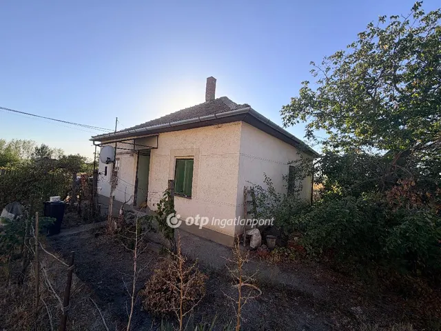 Eladó ház Egyek 75 nm