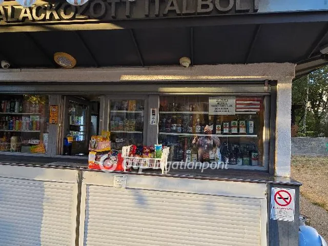 Eladó kereskedelmi és ipari ingatlan Debrecen 15 nm