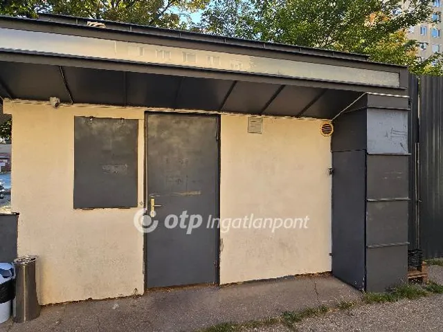 Eladó kereskedelmi és ipari ingatlan Debrecen 15 nm