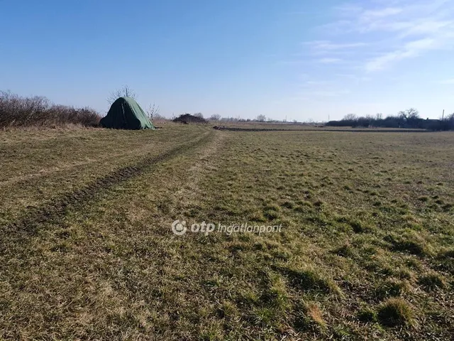 Eladó telek Nyékládháza, Ládháza 1645 nm