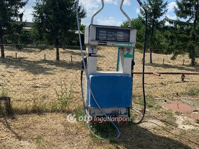 Eladó kereskedelmi és ipari ingatlan Mezőnyárád 8 nm