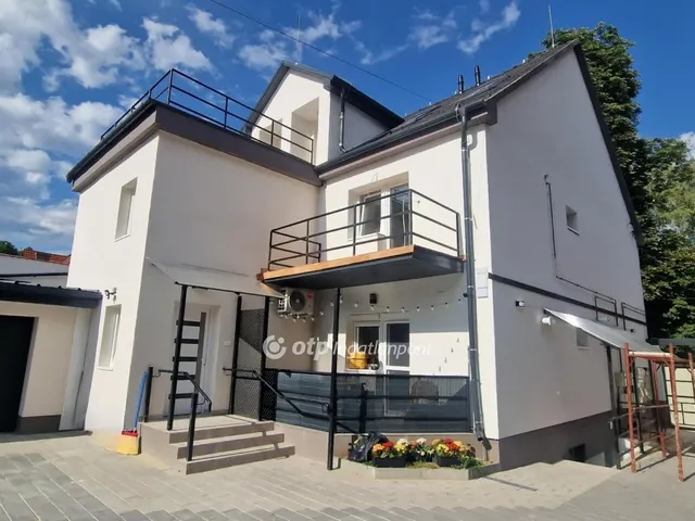 Eladó lakás Miskolc, Győri kapu 89 nm