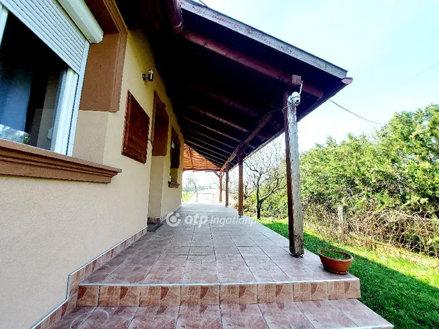 Eladó ház Mezőnyárád 120 nm