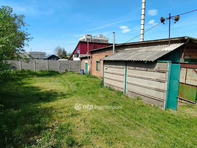 Eladó kereskedelmi és ipari ingatlan Miskolc 170 nm