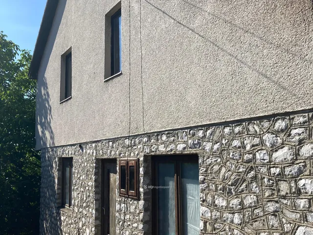 Eladó ház Miskolc, Komlóstető 100 nm