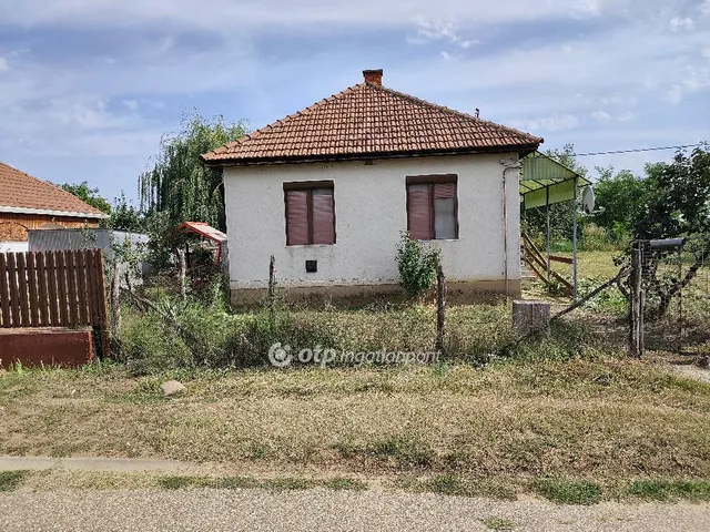 Eladó ház Viss 72 nm