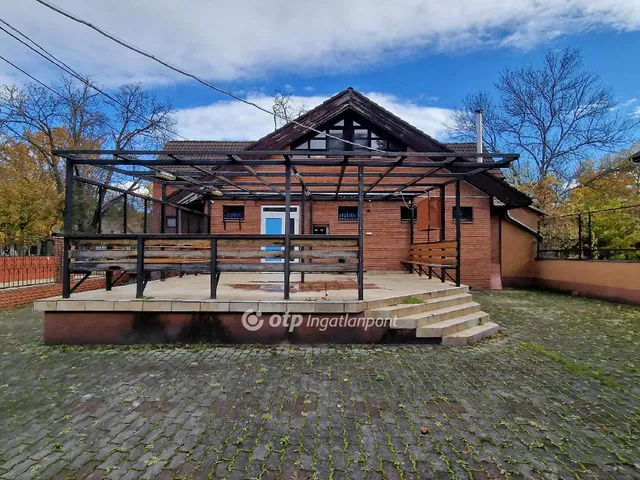 Eladó ház Miskolc, Vasgyár 170 nm