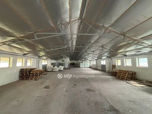Eladó kereskedelmi és ipari ingatlan Felsődobsza 7965 nm