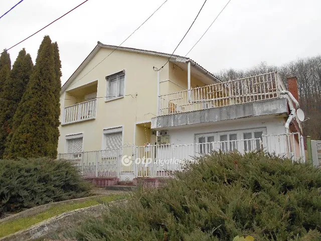 Eladó ház Ormosbánya 150 nm