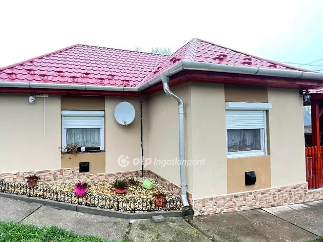 Eladó ház Vatta 56 nm