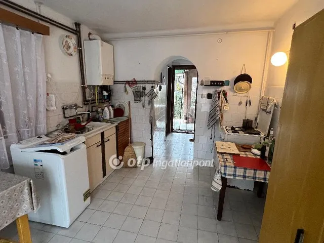 Eladó ház Kács 68 nm