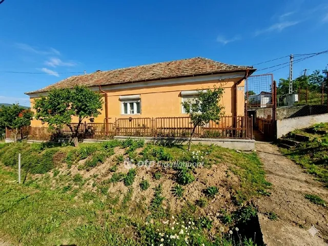 Eladó ház Noszvaj 63 nm