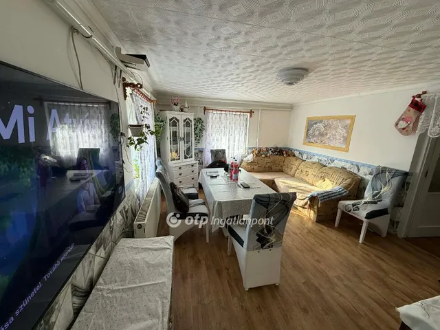 Eladó ház Kondó 98 nm