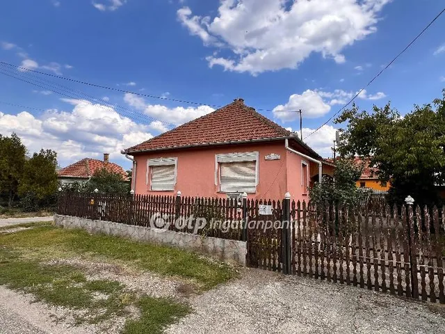 Eladó ház Tiszakeszi 92 nm