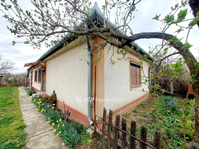 Eladó ház Gesztely 70 nm