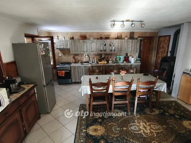 Eladó ház Miskolc, Komlóstető 66 nm