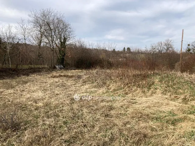 Eladó telek Miskolc 770 nm