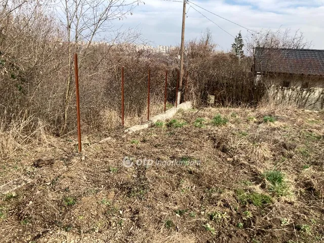 Eladó telek Miskolc 770 nm