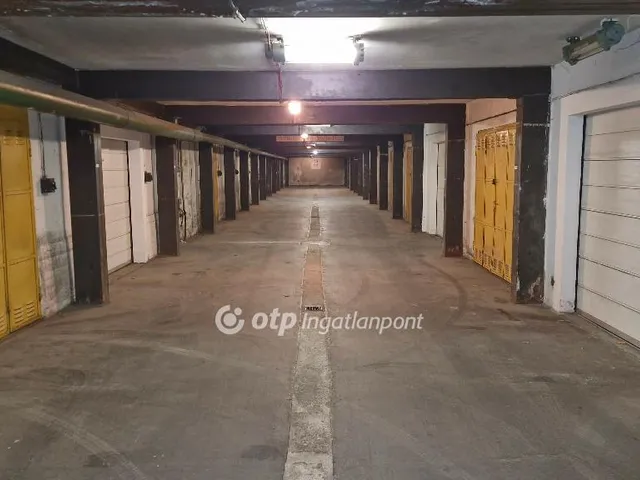 Eladó garázs Miskolc 18 nm