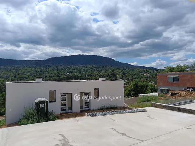 Eladó lakás Budapest III. kerület, Solymárvölgy 202 nm
