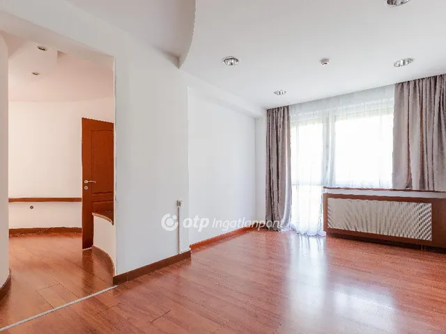 Eladó kereskedelmi és ipari ingatlan Budapest XIV. kerület 106 nm
