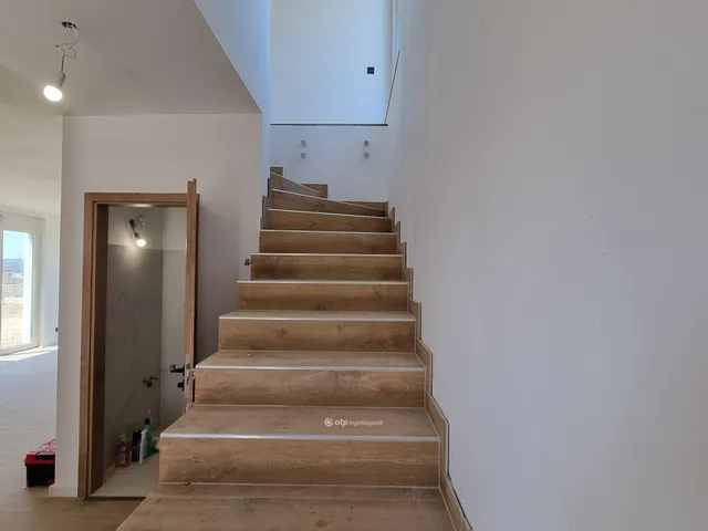 Eladó ház Budajenő 157 nm