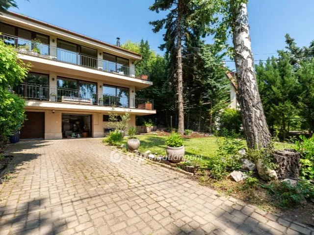 Eladó ház Budapest XII. kerület, Orbánhegy 240 nm