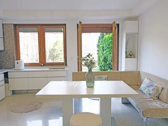 Eladó lakás Budapest II. kerület 73 nm