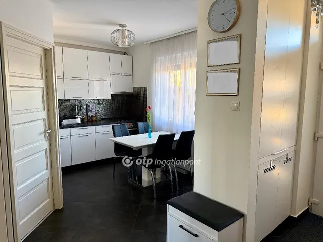 Eladó lakás Budapest II. kerület, Országút 57 nm