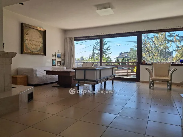 Eladó ház Budapest II. kerület, Szemlőhegy 212 nm