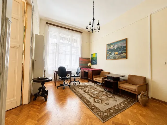 Eladó lakás Budapest VI. kerület 70 nm