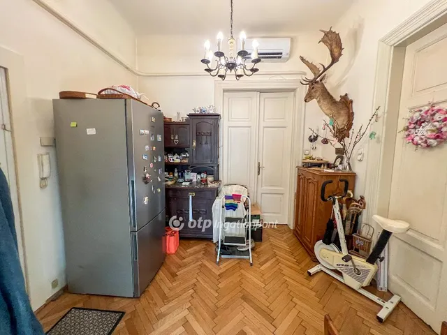 Eladó lakás Budapest I. kerület 112 nm