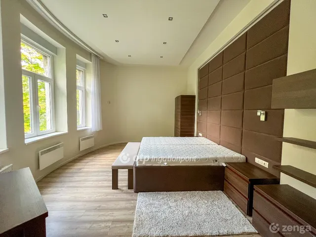 Eladó lakás Budapest VI. kerület 70 nm