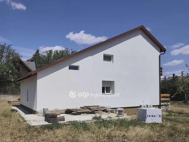 Eladó ház Balatonalmádi 210 nm
