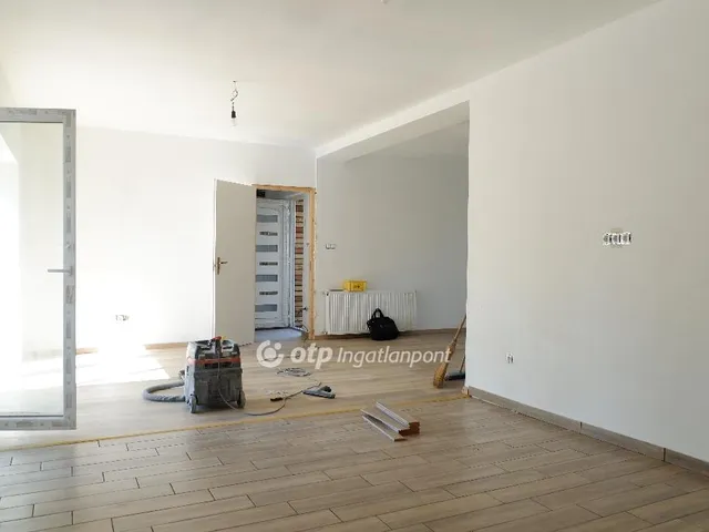Eladó ház Zsombó, belterület 150 nm